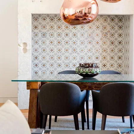 Flora Chiado Apartament