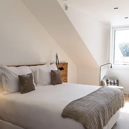 Apartament Flora Chiado *