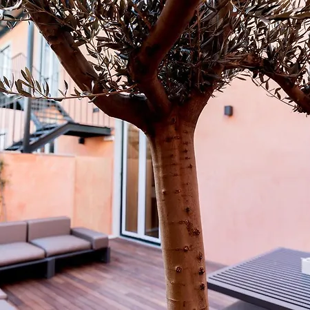 Flora Chiado Лісабон