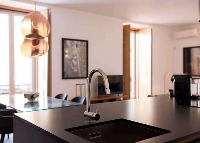 فلورا تشيادو شقة *