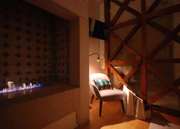 فلورا تشيادو *