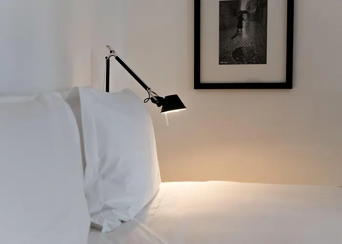 فلورا تشيادو *